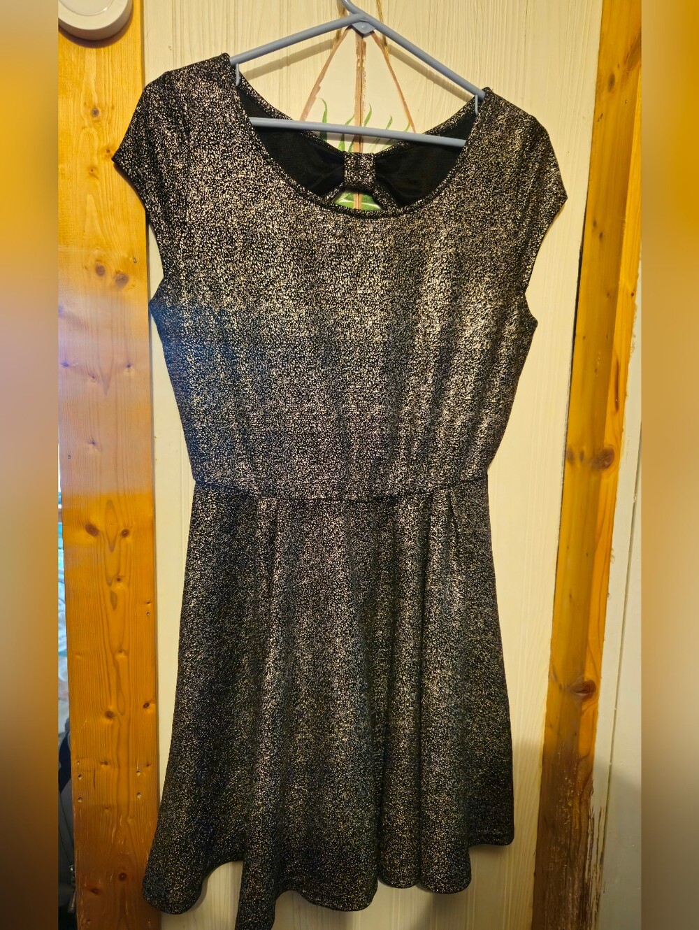 BCX Size Large Dress